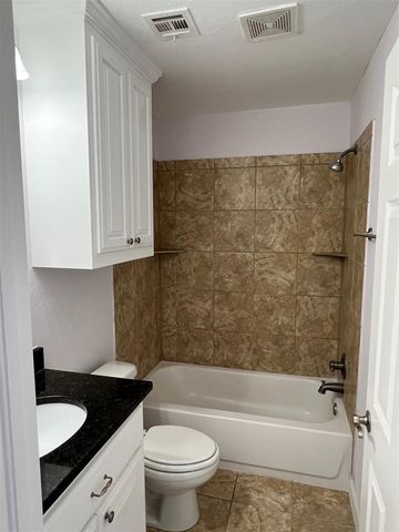 19449 Northpark Court, Edmond, OK 73012