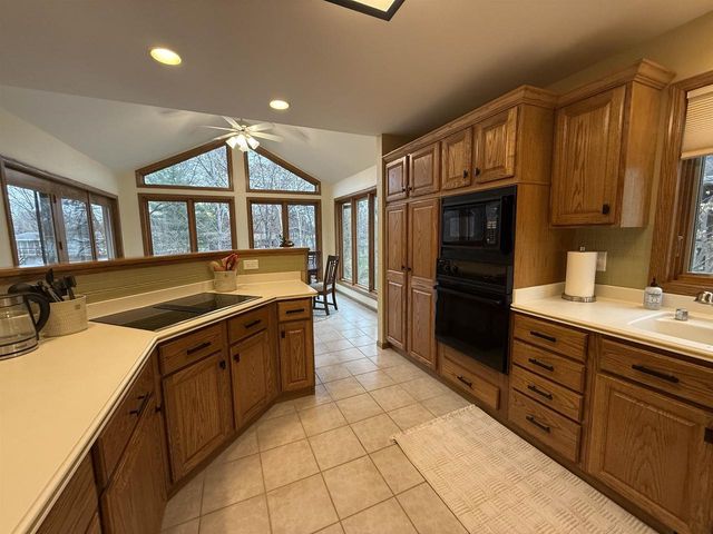 201 JENNA DRIVE, Unknown, WI 53593