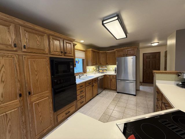 201 JENNA DRIVE, Unknown, WI 53593