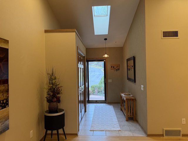 201 JENNA DRIVE, Unknown, WI 53593