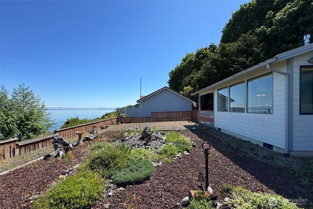 1801 Harborcrest Place, Port Angeles, WA 98362