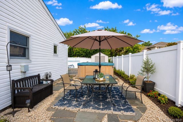 61 Hemlock Lane, Massapequa Park, NY 11762