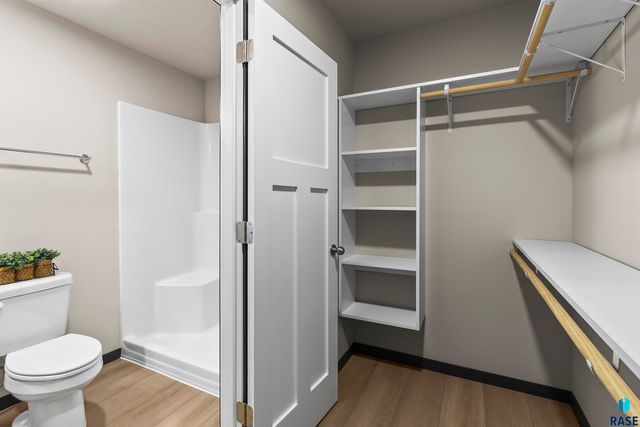 911 Birch St Street, Harrisburg, SD 57032