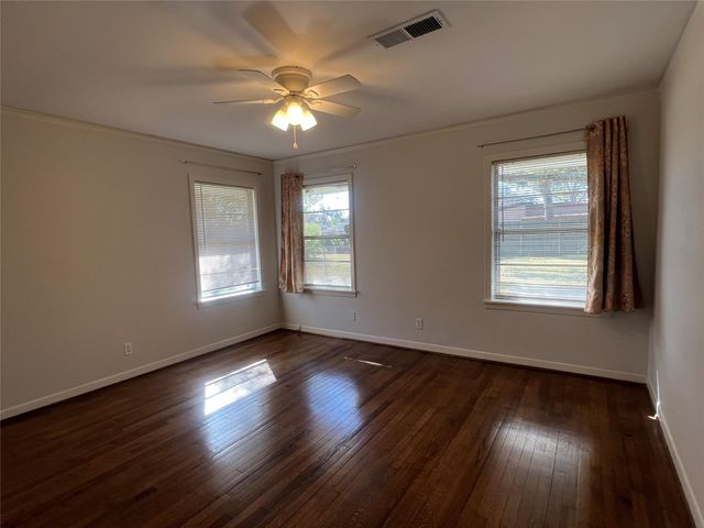 5103 Creekbend Drive, Houston, TX 77035