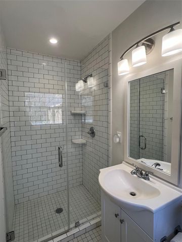 5103 Creekbend Drive, Houston, TX 77035