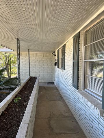 5103 Creekbend Drive, Houston, TX 77035