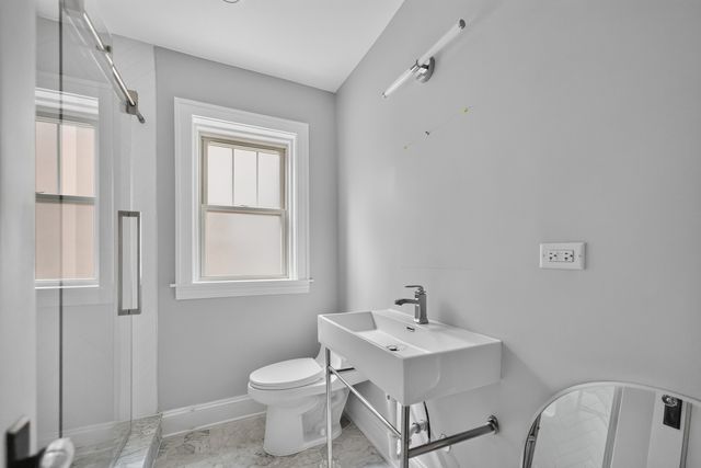 1101 S OAK PARK Avenue 2, Oak Park, IL 60304