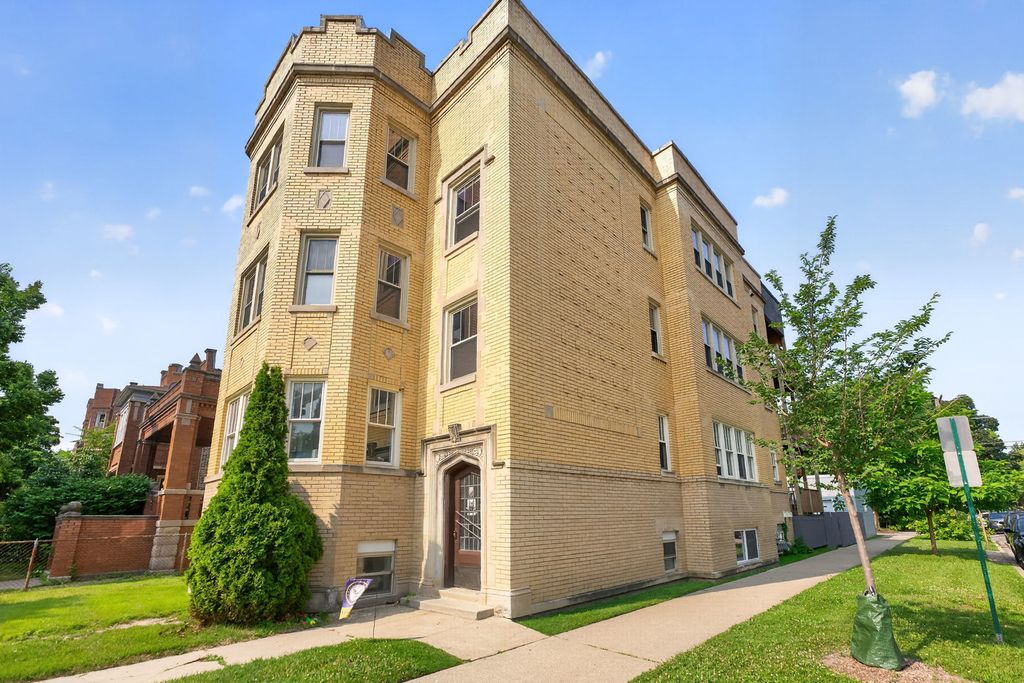 1101 S OAK PARK Avenue 2, Oak Park, IL 60304