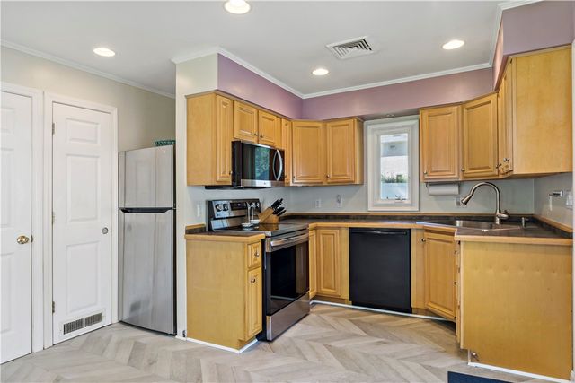 15 Mollusk Drive, North Kingstown, RI 02874