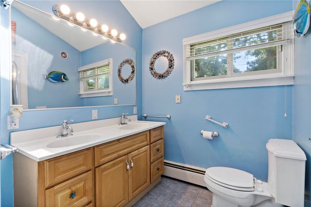 15 Mollusk Drive, North Kingstown, RI 02874