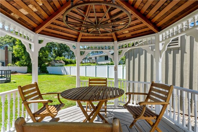 15 Mollusk Drive, North Kingstown, RI 02874