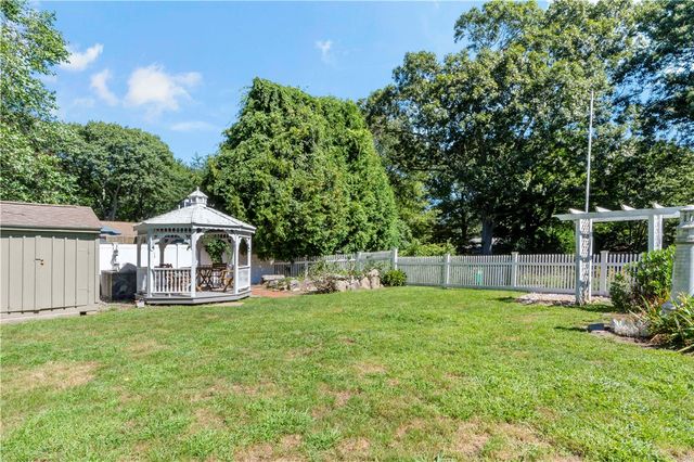 15 Mollusk Drive, North Kingstown, RI 02874