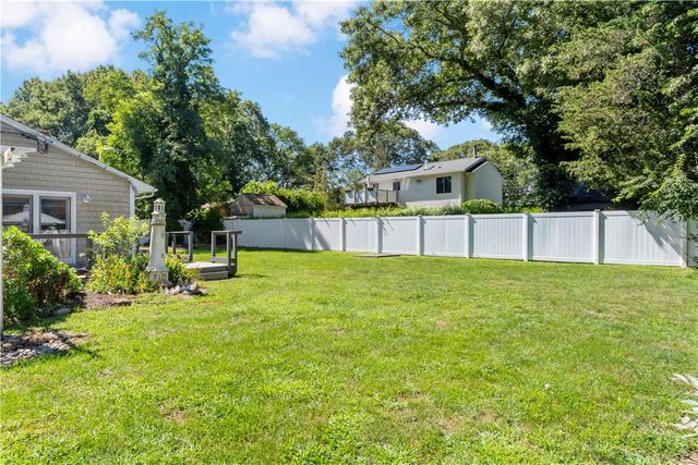 15 Mollusk Drive, North Kingstown, RI 02874