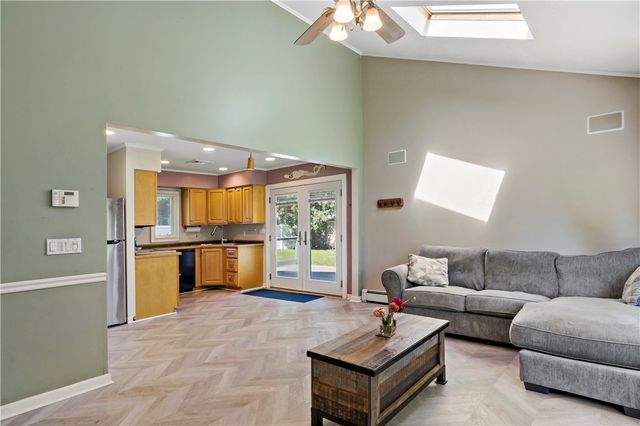 15 Mollusk Drive, North Kingstown, RI 02874