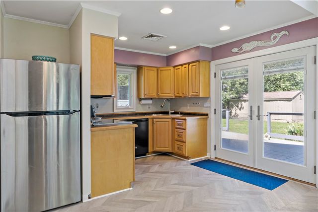 15 Mollusk Drive, North Kingstown, RI 02874
