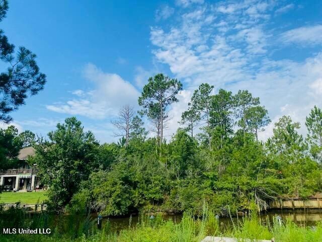 3430 Lumahai Place, Diamondhead, MS 39525