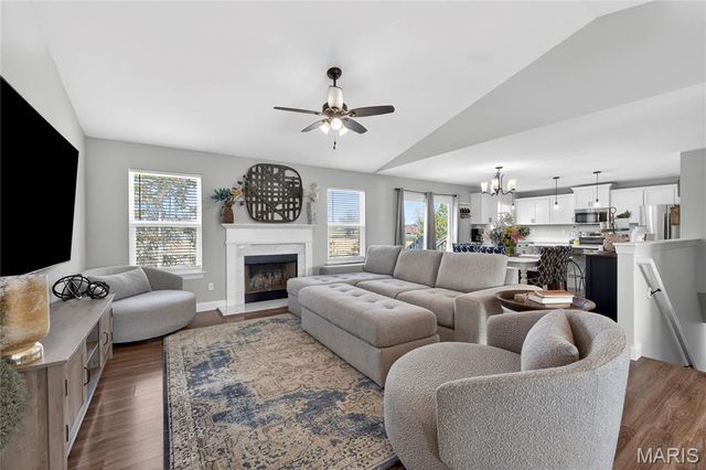 129 Hadley Grove Drive, Moscow Mills, MO 63362