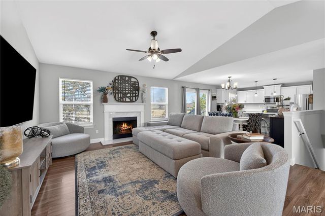 129 Hadley Grove Drive, Moscow Mills, MO 63362