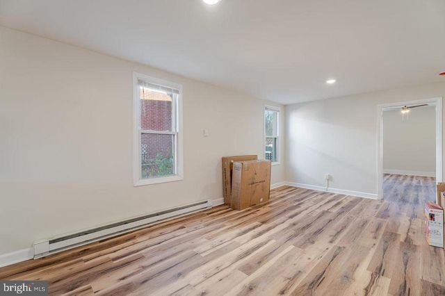 427 FOURTH ST, Shenandoah, VA 22849