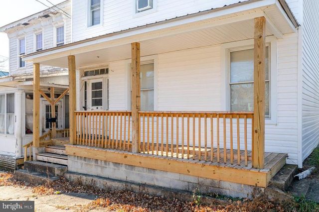 427 FOURTH ST, Shenandoah, VA 22849