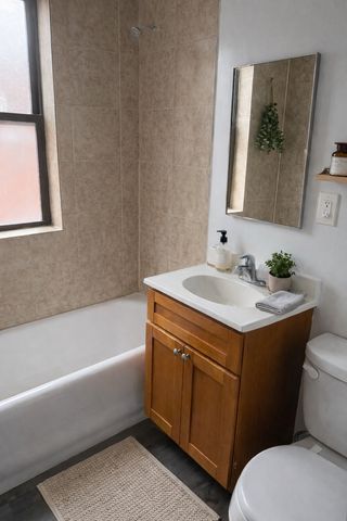 6865 S Crandon Avenue 3, Chicago, IL 60649