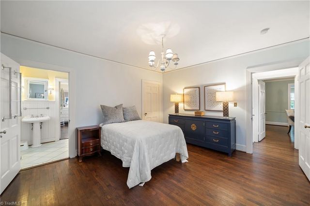 2540 Buena Vista Road, Winston-salem, NC 27104