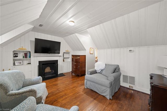 2540 Buena Vista Road, Winston-salem, NC 27104