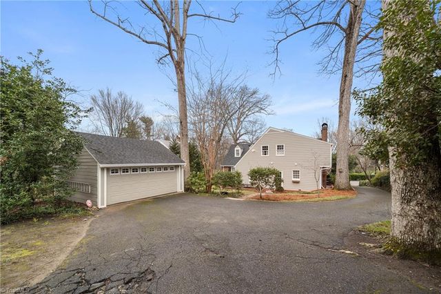 2540 Buena Vista Road, Winston-salem, NC 27104