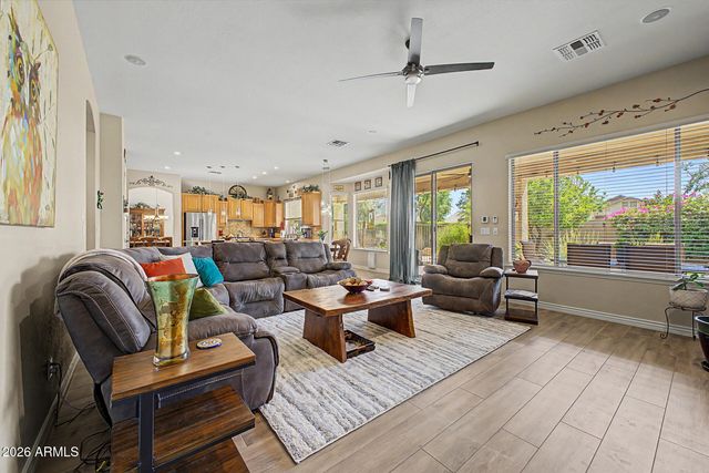 2209 S SAILORS Way, Gilbert, AZ 85295