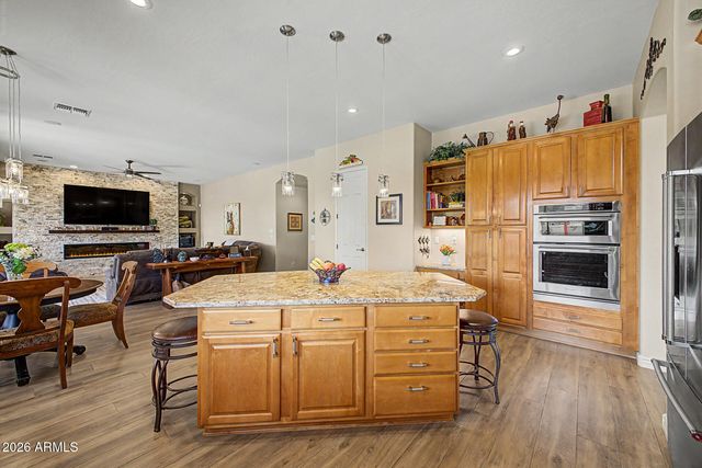 2209 S SAILORS Way, Gilbert, AZ 85295