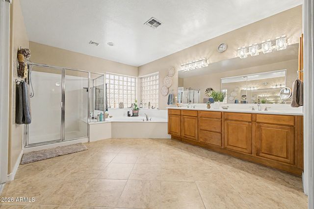 2209 S SAILORS Way, Gilbert, AZ 85295