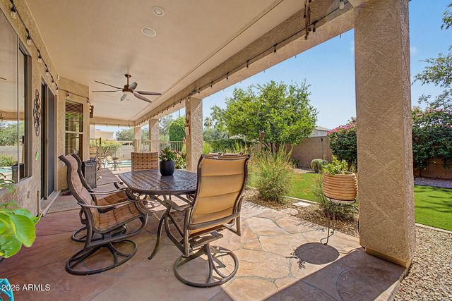 2209 S SAILORS Way, Gilbert, AZ 85295