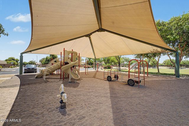 2209 S SAILORS Way, Gilbert, AZ 85295