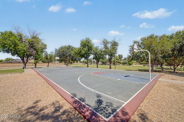 2209 S SAILORS Way, Gilbert, AZ 85295