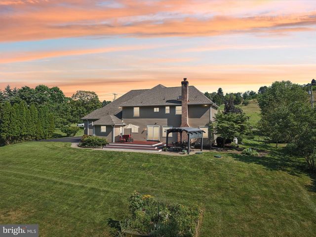 3071 JORDAN RD, Orefield, PA 18069