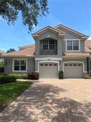 1630 Winding Oaks WAY # 5, Naples, FL 34109