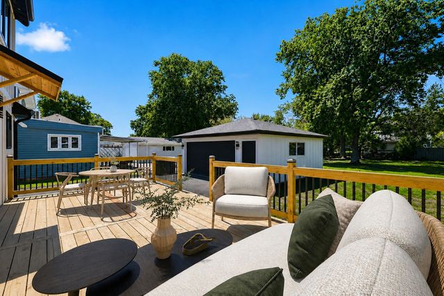 9338 Sayre Avenue, Oak Lawn, IL 60453
