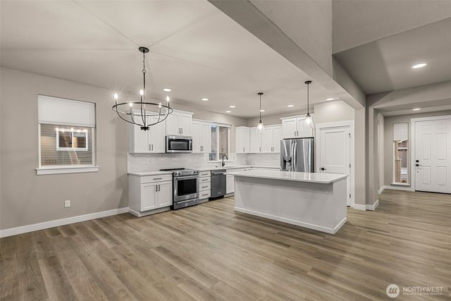 651 S Kent Avenue, East Wenatchee, WA 98802