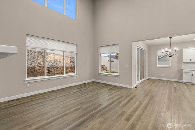 651 S Kent Avenue, East Wenatchee, WA 98802