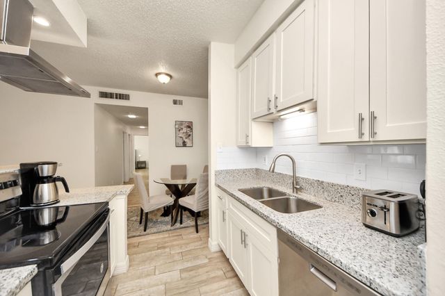 7950 N Stadium Drive 167, Houston, TX 77030