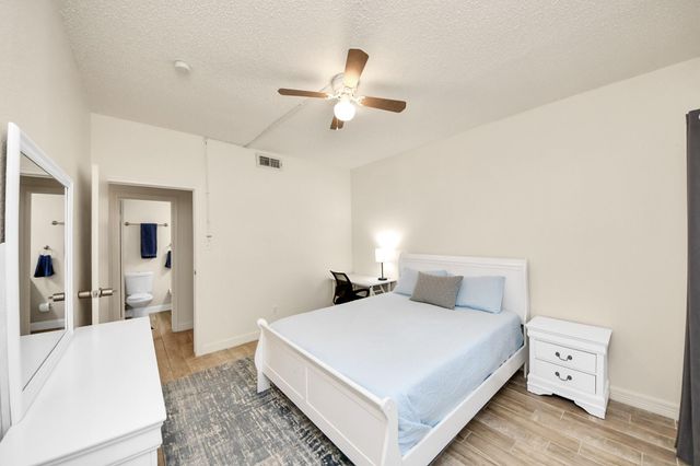 7950 N Stadium Drive 167, Houston, TX 77030