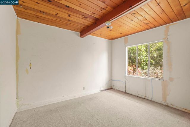 4521 Canyon Rd, El Sobrante, CA 94803