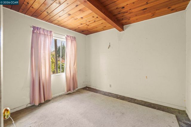 4521 Canyon Rd, El Sobrante, CA 94803