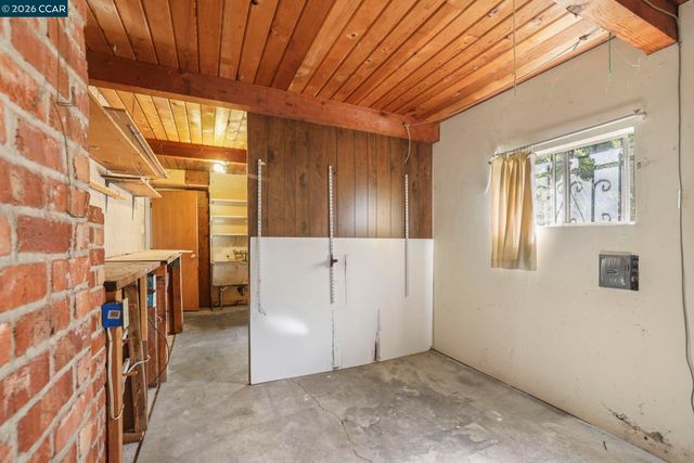 4521 Canyon Rd, El Sobrante, CA 94803