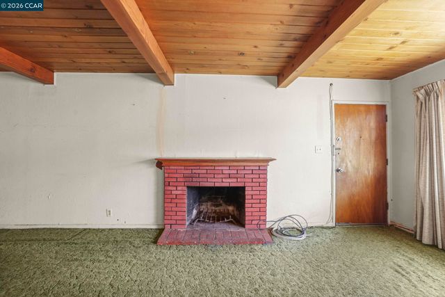 4521 Canyon Rd, El Sobrante, CA 94803