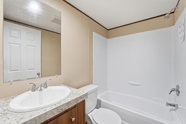 143 County Road 2414, Hull, TX 77564