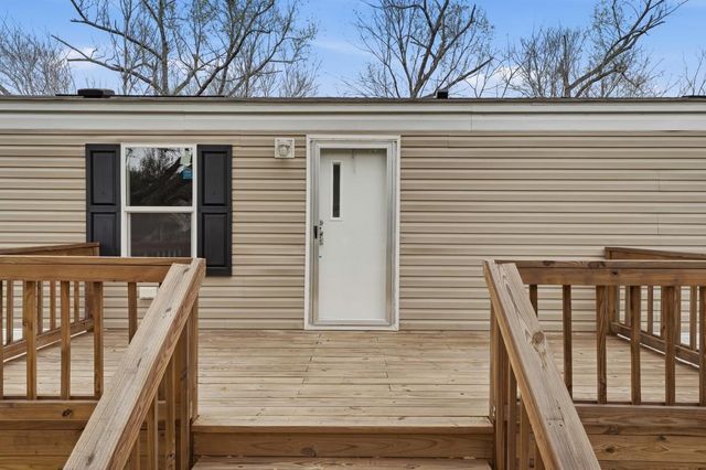 143 County Road 2414, Hull, TX 77564