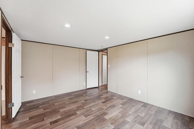 143 County Road 2414, Hull, TX 77564