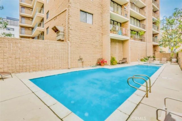10966 Rochester Avenue 1B, Los Angeles, CA 90024
