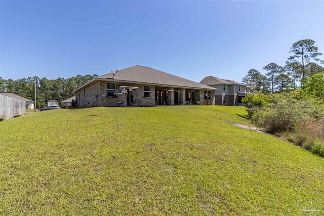 6739 Indian St, Navarre, FL 32566